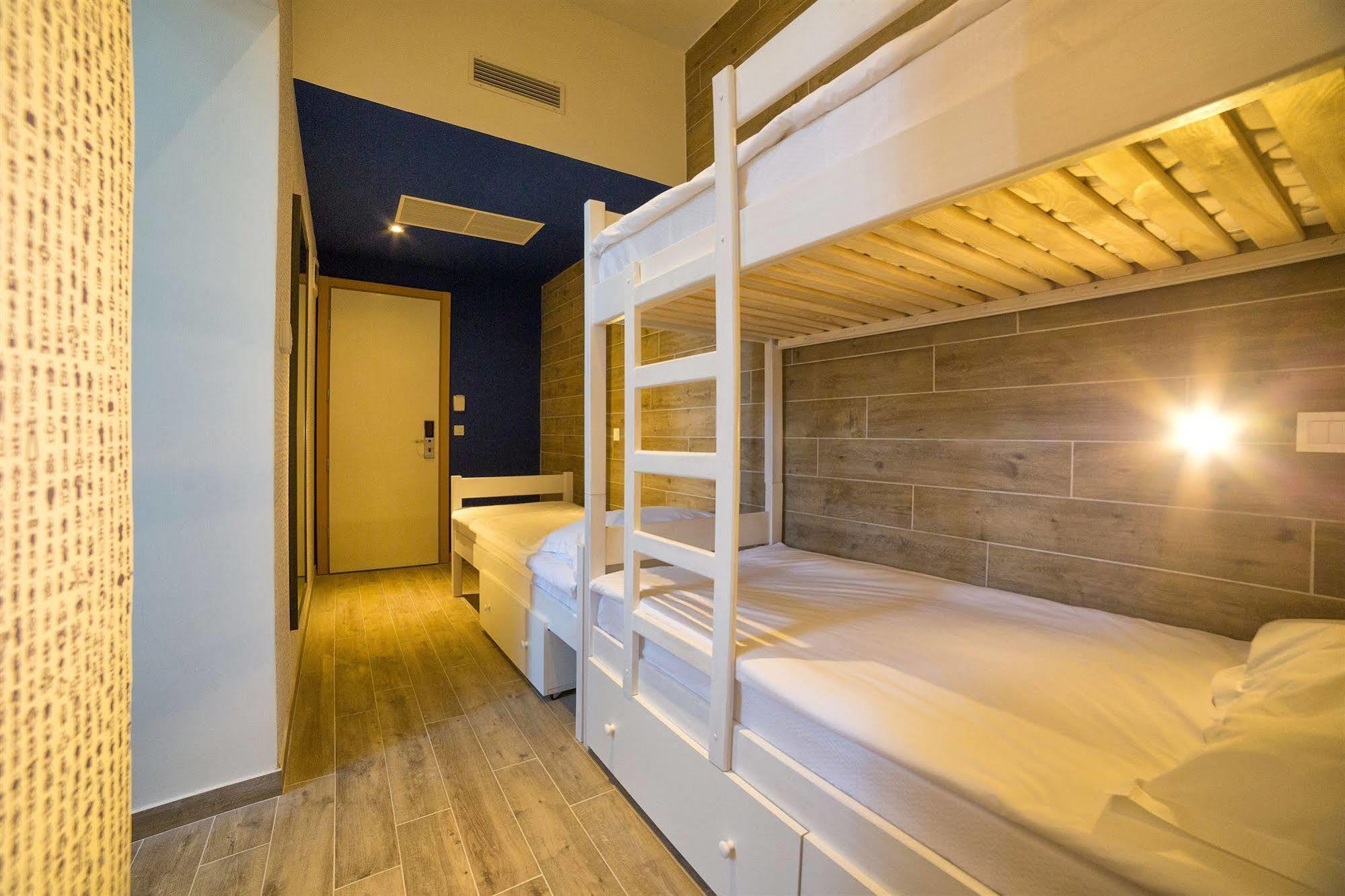 Hostel Link 로브란 외부 사진