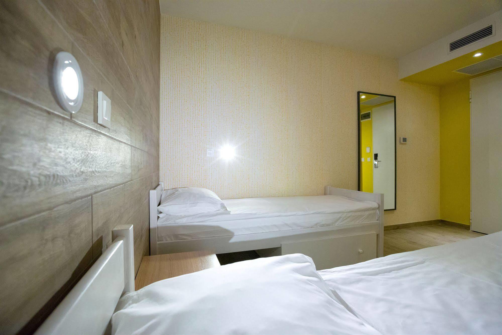 Hostel Link 로브란 외부 사진
